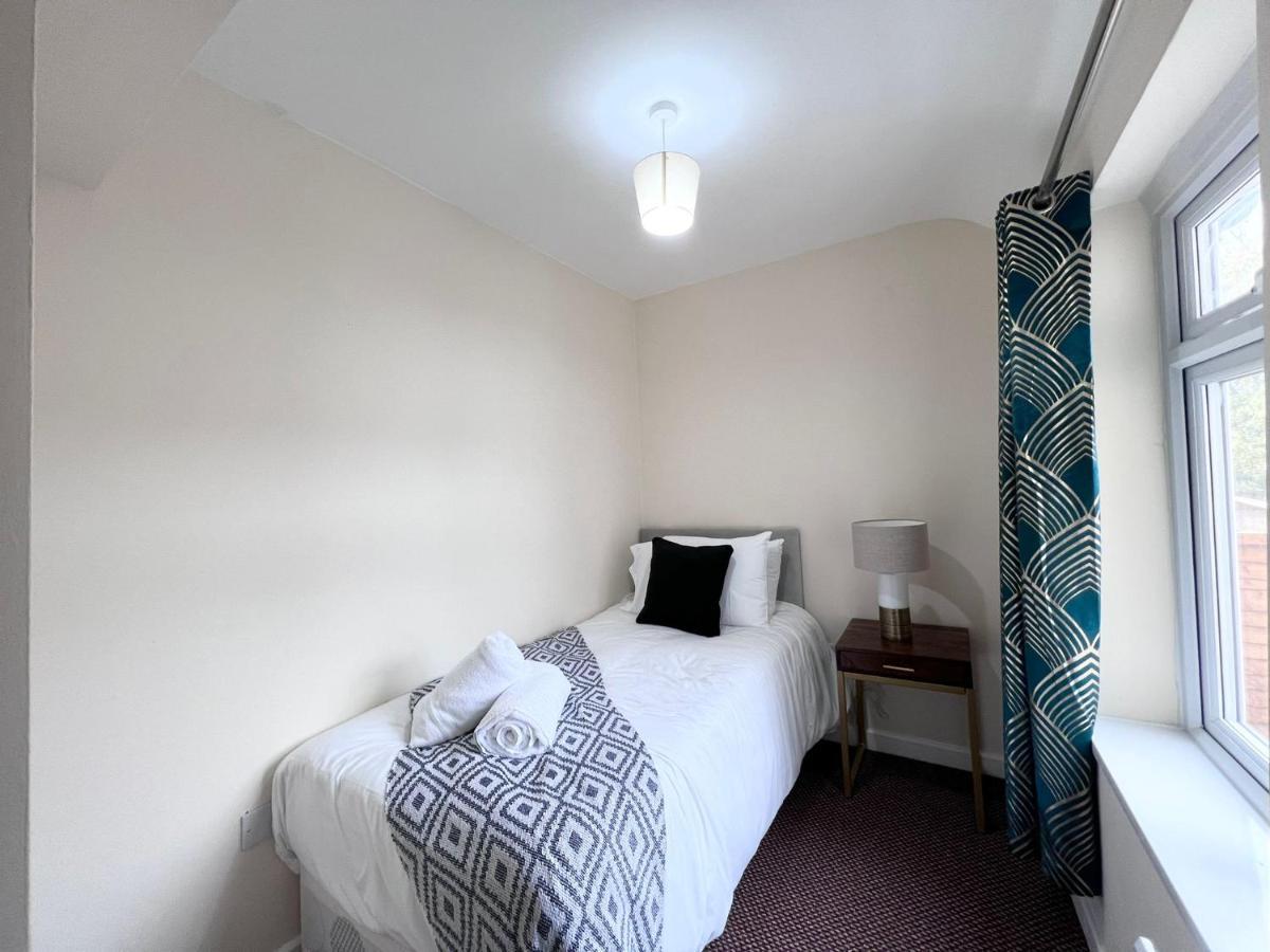 Taunton Inn Extérieur photo